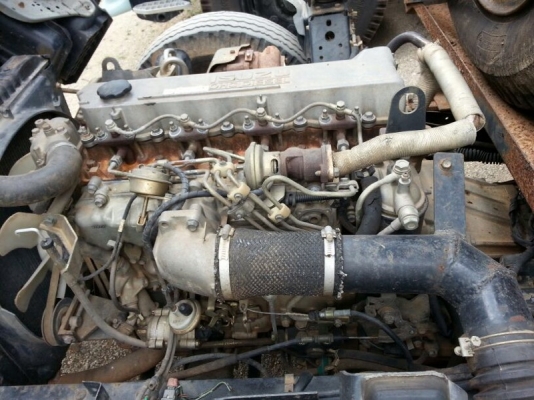 รถอีซูซุ  6 ล้อดั้ม 130 แรงม้า. ปี 51  สนใจติดต่อ 081 - 6079515