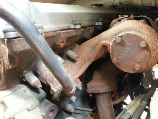 รถอีซูซุ  6 ล้อดั้ม 130 แรงม้า. ปี 51  สนใจติดต่อ 081 - 6079515