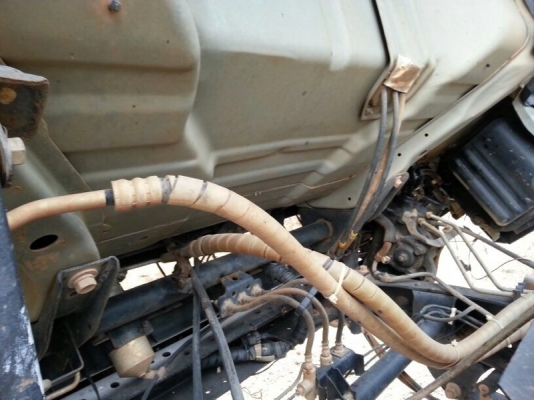 รถอีซูซุ  6 ล้อดั้ม 130 แรงม้า. ปี 51  สนใจติดต่อ 081 - 6079515