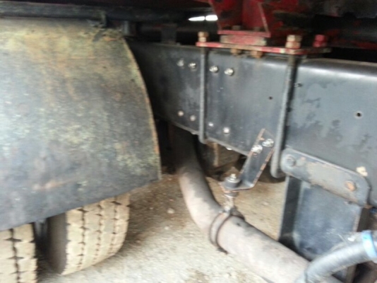 รถฮีโน่ 10 ล้อ บรรทุกน้ำมัน 344 แรงม้า. ปี 53 ( รถวิ่ง 5xx,xxx กม. ) สนใจติดต่อ 081 - 6079515 รถฮีโน่ 10 ล้อ บรรทุกน้ำมัน 344 แรงม้า. ปี 53 ( รถวิ่ง 5xx,xxx กม. ) สนใจติดต่อ 081 - 6079515