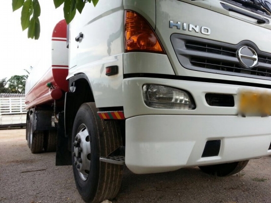 รถฮีโน่ 10 ล้อ บรรทุกน้ำมัน 344 แรงม้า. ปี 53 ( รถวิ่ง 5xx,xxx กม. ) สนใจติดต่อ 081 - 6079515 รถฮีโน่ 10 ล้อ บรรทุกน้ำมัน 344 แรงม้า. ปี 53 ( รถวิ่ง 5xx,xxx กม. ) สนใจติดต่อ 081 - 6079515