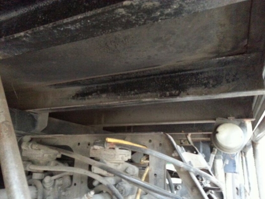 ขาย ตู้เย็น.  ( ขายเฉพาะตู้ )  สนใจติดต่อ 081 - 6079515