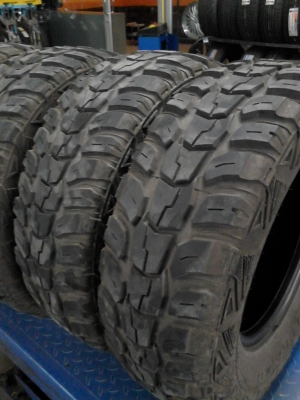 M/T  KUMHO ROAD VENTURE  มีชุด 4 เส้น TEL.081-427-3941