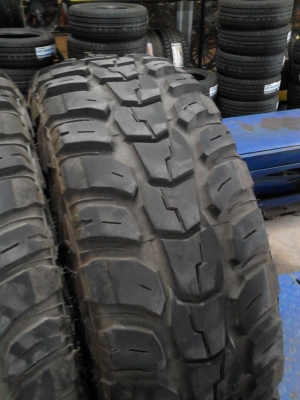 M/T  KUMHO ROAD VENTURE  มีชุด 4 เส้น TEL.081-427-3941
