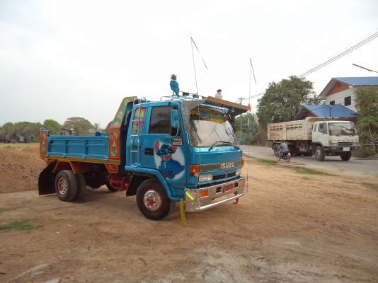 ขายด่วนๆคับรถดั้มอีซูซุร็อก185แรงแต่งสวยๆทั้งคัน