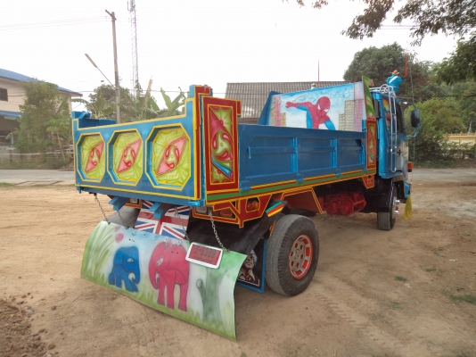 ขายด่วนๆคับรถดั้มอีซูซุร็อก185แรงแต่งสวยๆทั้งคัน