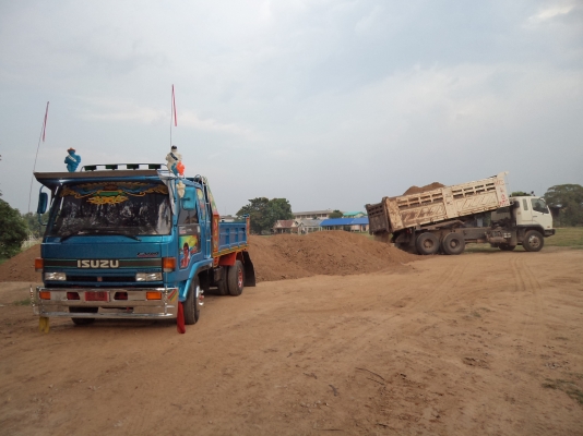 ขายด่วนๆคับรถดั้มอีซูซุร็อก185แรงแต่งสวยๆทั้งคัน