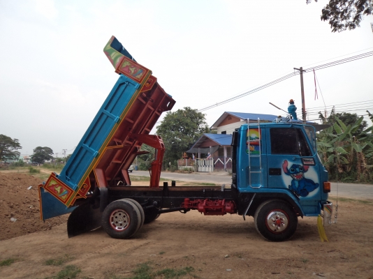 ขายด่วนๆคับรถดั้มอีซูซุร็อก185แรงแต่งสวยๆทั้งคัน