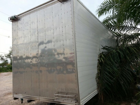 ขาย ตู้เย็น.  ( ขายเฉพาะตู้ )  สนใจติดต่อ 081 - 6079515