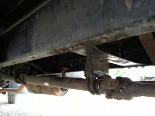 รถอีซูซุ 6 ล้อ ติดเครน 4.5 ตัน. / 195 แรงม้า. ปี 40 ( รถวิ่ง 9x,xxx กม. ) สนใจติดต่อ 081 - 6079515 รถอีซูซุ 6 ล้อ ติดเครน 4.5 ตัน. / 195 แรงม้า. ปี 40 ( รถวิ่ง 9x,xxx กม. ) สนใจติดต่อ 081 - 6079515