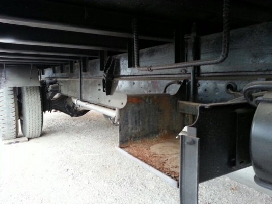 รถมิตซู  6 ล้อ ติดเครน 3.5 ตัน. / 165 แรงม้า. ปี 37.  สนใจติดต่อ 081 - 6079515