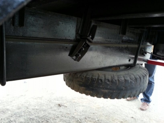 รถมิตซู  6 ล้อ ติดเครน 3.5 ตัน. / 165 แรงม้า. ปี 37.  สนใจติดต่อ 081 - 6079515