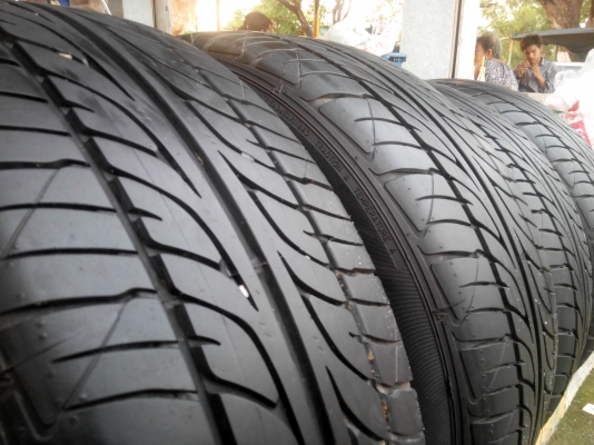 Turismo 17/5/114.3 ET20 F7.5 R8.5หน้าตื้น หลังลึกพร้อมยางdunlopปี12   สภาพ95\%สีเดิมน้ำตาลไหม้ยิงทรายขอบชาสวยๆ ยาง 215-50-17หน้า 225-55-17หลัง ขาย 12900 ด่วน 0898128457 ดูของได้ แถววัดพระธรรมกายhttps://www.facebook.com/profile.php?id=100006231031308#