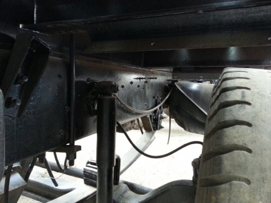 รถฮีโน่ 12 ล้อ ท้ายลาด FM3M  240 แรงม้า. ปี 39  สนใจติดต่อ 081 - 6079515