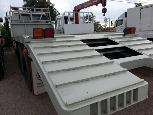 รถฮีโน่ 12 ล้อ ท้ายลาด FM3M  240 แรงม้า. ปี 39  สนใจติดต่อ 081 - 6079515