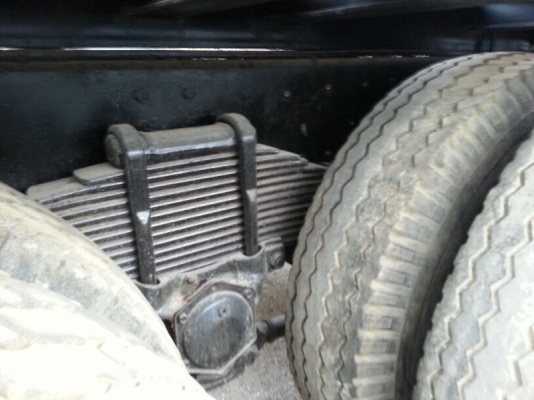 รถฮีโน่ 12 ล้อ ท้ายลาด FM3M  240 แรงม้า. ปี 39  สนใจติดต่อ 081 - 6079515