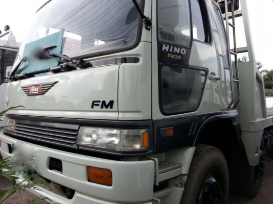 รถฮีโน่ 12 ล้อ ท้ายลาด FM3M  240 แรงม้า. ปี 39  สนใจติดต่อ 081 - 6079515