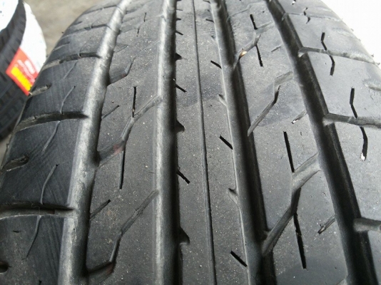 ยางซีวิค FB 195 65 15 ดอกหนาๆ ปี2012 ทั้ง 4 เส้น ยางซีวิค FB 195 65 15 ดอกหนาๆ ปี2012 ทั้ง 4 เส้น