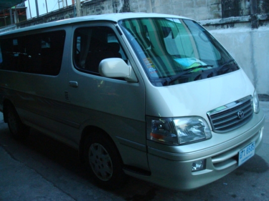 ขายรถตู้พร้อมใช้