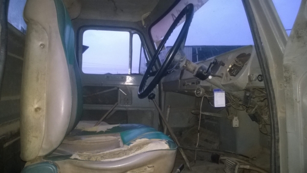 รถหกล้อหัวยาวดั๊ม