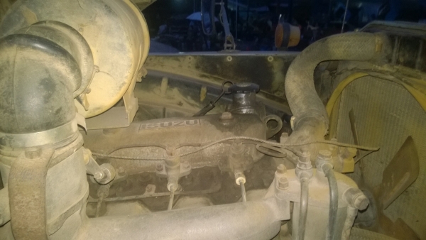 รถหกล้อหัวยาวดั๊ม