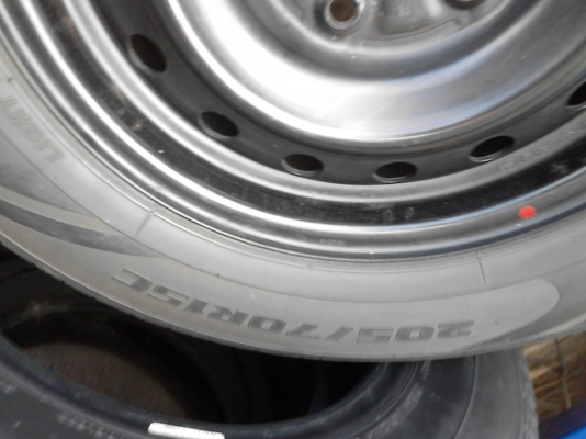 15  แบบ 5 รู  กะทะล้อพร้อมยาง ขนาด 5 รู  ขอบ 15     TEL.081-427-3941