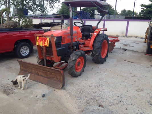 ขาย รถไถ 34แรง สภาพดี เครื่องดี ระบบไฮดรอลิคดี พร้อมใช้งาน ขาย รถไถ 34แรง สภาพดี เครื่องดี ระบบไฮดรอลิคดี พร้อมใช้งาน