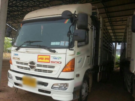 รถฮีโน่ 10 ล้อ ( ไม่ดั้ม )  251 แรงม้า. ปี 54.  ( ขายแม่ , ลูก ) , ( มีขาย 2 คัน )  ( ติดแก๊ส . )  สนใจติดต่อ  081 - 6079515