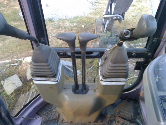 รถแบคโฮ ราคาถูก มีเล่มทะเบียน ไฟแนนซ์ ให้200,000 รถแบคโฮ ราคาถูก มีเล่มทะเบียน ไฟแนนซ์ ให้200,000