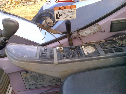 รถแบคโฮ ราคาถูก มีเล่มทะเบียน ไฟแนนซ์ ให้200,000 รถแบคโฮ ราคาถูก มีเล่มทะเบียน ไฟแนนซ์ ให้200,000