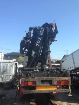 เฮี๊ยบ7ตันของญี่ปุ่นพร้อมปากคีบ