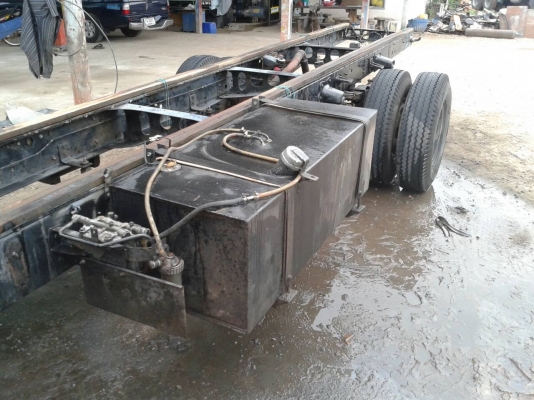 **380,000 บ.ต่อรอง**ขายหัวคัสซี 6ล้อช่วงยาว HINO FC120 FC2WHLA ห้างแท้ปี39 เครื่องเดิมเกียร์เดิมWO4D 120HPเครื่องดีแรง นิ่มไม่เยิ้ม มีวาล์วมีเสียงนิดๆ ช่วงล่างเดิมๆคัสซีใหญ่ สวยเดิมไม่มีบวม ไม่มีปะไม่มีดาม คานหน้าเฟืองท้ายใหญ่เดิม ยาว5.50ม. หัวเก๋งไม่เดิม **380,000 บ.ต่อรอง**ขายหัวคัสซี 6ล้อช่วงยาว HINO FC120 FC2WHLA ห้างแท้ปี39 เครื่องเดิมเกียร์เดิมWO4D 120HPเครื่องดีแรง นิ่มไม่เยิ้ม มีวาล์วมีเสียงนิดๆ ช่วงล่างเดิมๆคัสซีใหญ่ สวยเดิมไม่มีบวม ไม่มีปะไม่มีดาม คานหน้าเฟืองท้ายใหญ่เดิม ยาว5.50ม. หัวเก๋งไม่เดิม