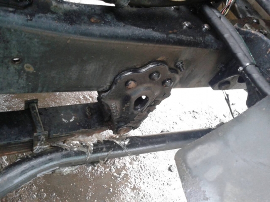 **380,000 บ.ต่อรอง**ขายหัวคัสซี 6ล้อช่วงยาว HINO FC120 FC2WHLA ห้างแท้ปี39 เครื่องเดิมเกียร์เดิมWO4D 120HPเครื่องดีแรง นิ่มไม่เยิ้ม มีวาล์วมีเสียงนิดๆ ช่วงล่างเดิมๆคัสซีใหญ่ สวยเดิมไม่มีบวม ไม่มีปะไม่มีดาม คานหน้าเฟืองท้ายใหญ่เดิม ยาว5.50ม. หัวเก๋งไม่เดิม **380,000 บ.ต่อรอง**ขายหัวคัสซี 6ล้อช่วงยาว HINO FC120 FC2WHLA ห้างแท้ปี39 เครื่องเดิมเกียร์เดิมWO4D 120HPเครื่องดีแรง นิ่มไม่เยิ้ม มีวาล์วมีเสียงนิดๆ ช่วงล่างเดิมๆคัสซีใหญ่ สวยเดิมไม่มีบวม ไม่มีปะไม่มีดาม คานหน้าเฟืองท้ายใหญ่เดิม ยาว5.50ม. หัวเก๋งไม่เดิม