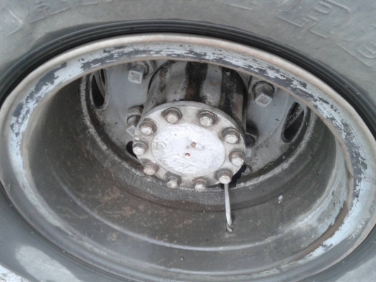 **380,000 บ.ต่อรอง**ขายหัวคัสซี 6ล้อช่วงยาว HINO FC120 FC2WHLA ห้างแท้ปี39 เครื่องเดิมเกียร์เดิมWO4D 120HPเครื่องดีแรง นิ่มไม่เยิ้ม มีวาล์วมีเสียงนิดๆ ช่วงล่างเดิมๆคัสซีใหญ่ สวยเดิมไม่มีบวม ไม่มีปะไม่มีดาม คานหน้าเฟืองท้ายใหญ่เดิม ยาว5.50ม. หัวเก๋งไม่เดิม **380,000 บ.ต่อรอง**ขายหัวคัสซี 6ล้อช่วงยาว HINO FC120 FC2WHLA ห้างแท้ปี39 เครื่องเดิมเกียร์เดิมWO4D 120HPเครื่องดีแรง นิ่มไม่เยิ้ม มีวาล์วมีเสียงนิดๆ ช่วงล่างเดิมๆคัสซีใหญ่ สวยเดิมไม่มีบวม ไม่มีปะไม่มีดาม คานหน้าเฟืองท้ายใหญ่เดิม ยาว5.50ม. หัวเก๋งไม่เดิม