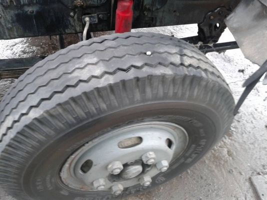 **380,000 บ.ต่อรอง**ขายหัวคัสซี 6ล้อช่วงยาว HINO FC120 FC2WHLA ห้างแท้ปี39 เครื่องเดิมเกียร์เดิมWO4D 120HPเครื่องดีแรง นิ่มไม่เยิ้ม มีวาล์วมีเสียงนิดๆ ช่วงล่างเดิมๆคัสซีใหญ่ สวยเดิมไม่มีบวม ไม่มีปะไม่มีดาม คานหน้าเฟืองท้ายใหญ่เดิม ยาว5.50ม. หัวเก๋งไม่เดิม **380,000 บ.ต่อรอง**ขายหัวคัสซี 6ล้อช่วงยาว HINO FC120 FC2WHLA ห้างแท้ปี39 เครื่องเดิมเกียร์เดิมWO4D 120HPเครื่องดีแรง นิ่มไม่เยิ้ม มีวาล์วมีเสียงนิดๆ ช่วงล่างเดิมๆคัสซีใหญ่ สวยเดิมไม่มีบวม ไม่มีปะไม่มีดาม คานหน้าเฟืองท้ายใหญ่เดิม ยาว5.50ม. หัวเก๋งไม่เดิม