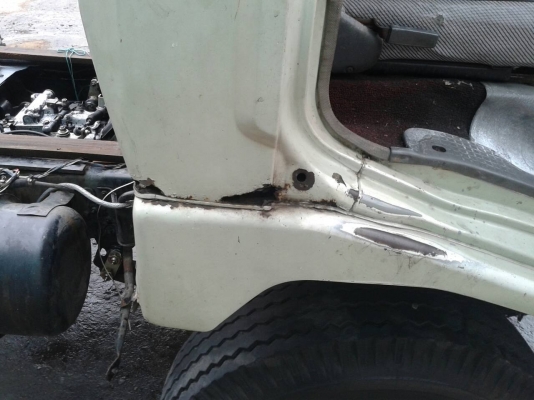 **380,000 บ.ต่อรอง**ขายหัวคัสซี 6ล้อช่วงยาว HINO FC120 FC2WHLA ห้างแท้ปี39 เครื่องเดิมเกียร์เดิมWO4D 120HPเครื่องดีแรง นิ่มไม่เยิ้ม มีวาล์วมีเสียงนิดๆ ช่วงล่างเดิมๆคัสซีใหญ่ สวยเดิมไม่มีบวม ไม่มีปะไม่มีดาม คานหน้าเฟืองท้ายใหญ่เดิม ยาว5.50ม. หัวเก๋งไม่เดิม **380,000 บ.ต่อรอง**ขายหัวคัสซี 6ล้อช่วงยาว HINO FC120 FC2WHLA ห้างแท้ปี39 เครื่องเดิมเกียร์เดิมWO4D 120HPเครื่องดีแรง นิ่มไม่เยิ้ม มีวาล์วมีเสียงนิดๆ ช่วงล่างเดิมๆคัสซีใหญ่ สวยเดิมไม่มีบวม ไม่มีปะไม่มีดาม คานหน้าเฟืองท้ายใหญ่เดิม ยาว5.50ม. หัวเก๋งไม่เดิม