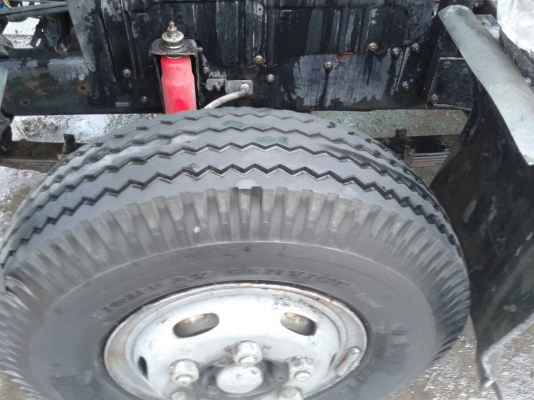 **380,000 บ.ต่อรอง**ขายหัวคัสซี 6ล้อช่วงยาว HINO FC120 FC2WHLA ห้างแท้ปี39 เครื่องเดิมเกียร์เดิมWO4D 120HPเครื่องดีแรง นิ่มไม่เยิ้ม มีวาล์วมีเสียงนิดๆ ช่วงล่างเดิมๆคัสซีใหญ่ สวยเดิมไม่มีบวม ไม่มีปะไม่มีดาม คานหน้าเฟืองท้ายใหญ่เดิม ยาว5.50ม. หัวเก๋งไม่เดิม **380,000 บ.ต่อรอง**ขายหัวคัสซี 6ล้อช่วงยาว HINO FC120 FC2WHLA ห้างแท้ปี39 เครื่องเดิมเกียร์เดิมWO4D 120HPเครื่องดีแรง นิ่มไม่เยิ้ม มีวาล์วมีเสียงนิดๆ ช่วงล่างเดิมๆคัสซีใหญ่ สวยเดิมไม่มีบวม ไม่มีปะไม่มีดาม คานหน้าเฟืองท้ายใหญ่เดิม ยาว5.50ม. หัวเก๋งไม่เดิม