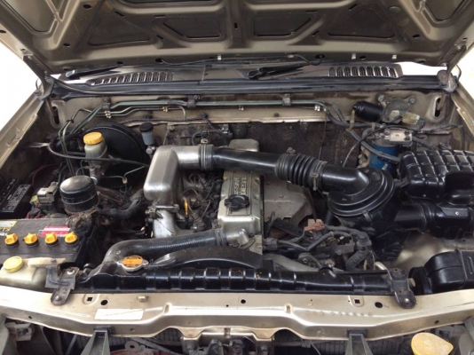 ขาย NISSAN ฟรอนเทีย ปี42 สวยๆถูกๆครับ