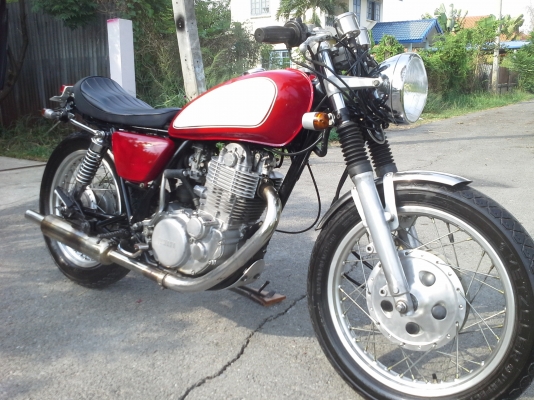 จัดให้ขาโจ๋แนวคาแฟ่ SR400cc.เลขเต็ม ปี99 ไฟติดครบเครื่องแน่นๆ.