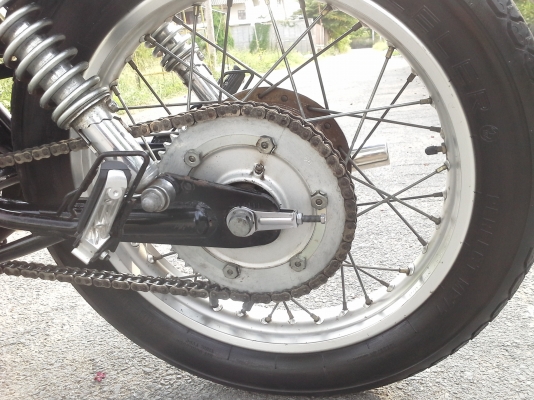 จัดให้ขาโจ๋แนวคาแฟ่ SR400cc.เลขเต็ม ปี99 ไฟติดครบเครื่องแน่นๆ.