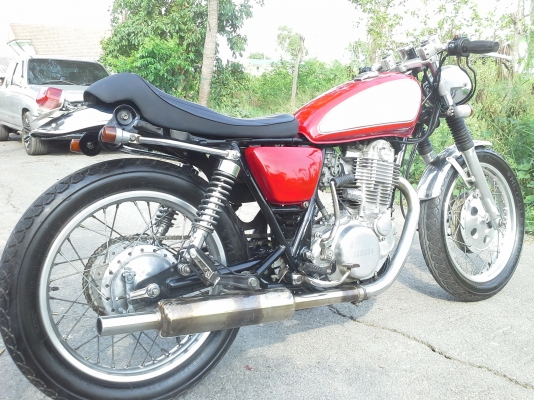 จัดให้ขาโจ๋แนวคาแฟ่ SR400cc.เลขเต็ม ปี99 ไฟติดครบเครื่องแน่นๆ.