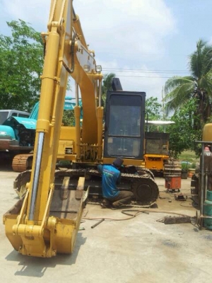 ขายด่วน CATE110B  ปรับสภาพใหม่ พร้อมใช้งาน  เครื่องปั้มดี แอร์เย็น  ไฟฟ้าครบ