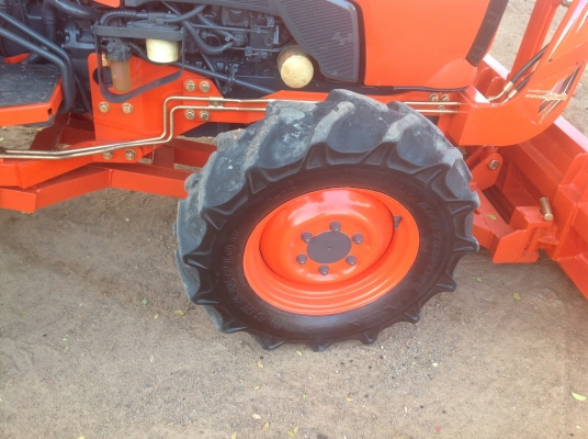 ปัญญาแทรคเตอร์มาแล้ว...จัดมาให้ คูโบต้า L3608 ใบมีดคานล่าง พร้อมโรตาลี่ตราช้าง. จัดส่ง จ.ร้อยเอ็ด