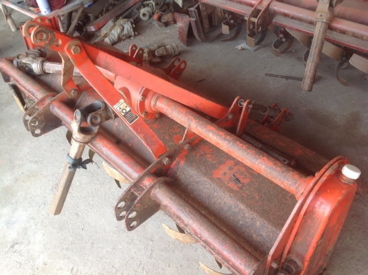 ปัญญาแทรคเตอร์มาแล้ว...จัดมาให้ คูโบต้า L3608 ใบมีดคานล่าง พร้อมโรตาลี่ตราช้าง. จัดส่ง จ.ร้อยเอ็ด