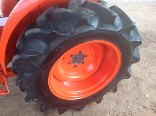 ปัญญาแทรคเตอร์มาแล้ว...จัดมาให้ คูโบต้า L3608 ใบมีดคานล่าง พร้อมโรตาลี่ตราช้าง. จัดส่ง จ.ร้อยเอ็ด