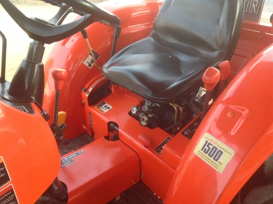 ปัญญาแทรคเตอร์มาแล้ว...จัดมาให้ คูโบต้า L3608 ใบมีดคานล่าง พร้อมโรตาลี่ตราช้าง. จัดส่ง จ.ร้อยเอ็ด