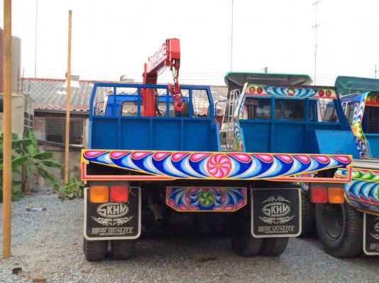 สิบล้อติดเครน ยูนิค. 3 ตัน สิบล้อติดเครน ยูนิค. 3 ตัน