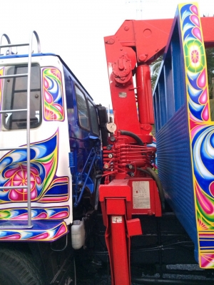 สิบล้อติดเครน ยูนิค. 3 ตัน สิบล้อติดเครน ยูนิค. 3 ตัน