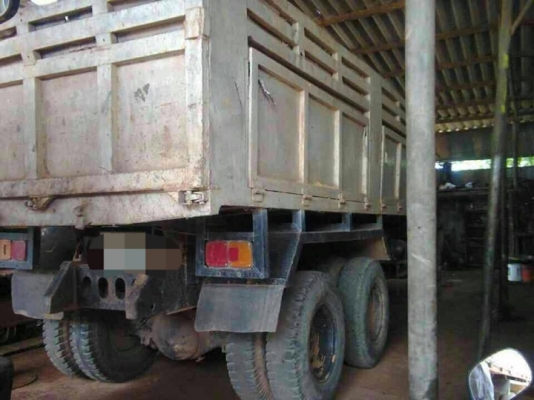 รถอีซูซุ 10 ล้อดั้ม FXZ  13NY / 210 แรงม้า.  ( มีขาย 2 คัน. )  สนใจติดต่อ 081 - 6079515