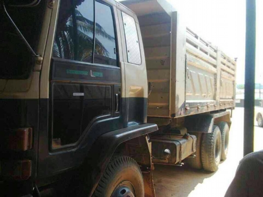 รถอีซูซุ 10 ล้อดั้ม FXZ  13NY / 210 แรงม้า.  ( มีขาย 2 คัน. )  สนใจติดต่อ 081 - 6079515